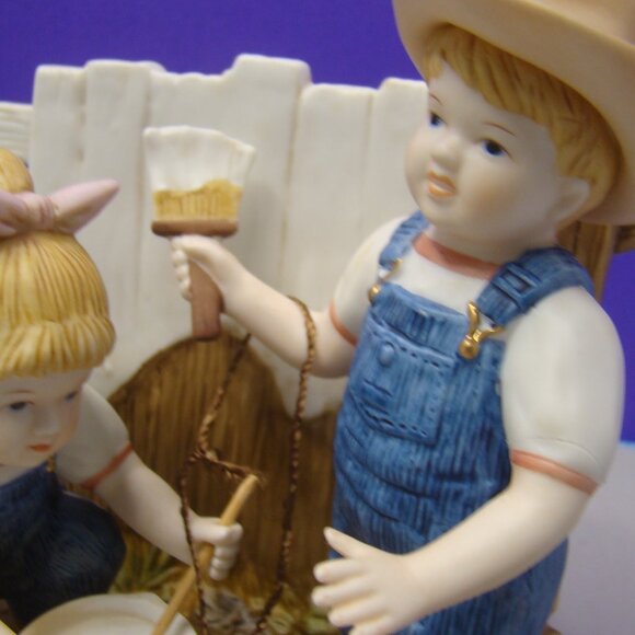 HOMCO Denim Days Figurine #15353-01 Whitewashing the Fence 2001 Home Interiors - Picture 6 of 16